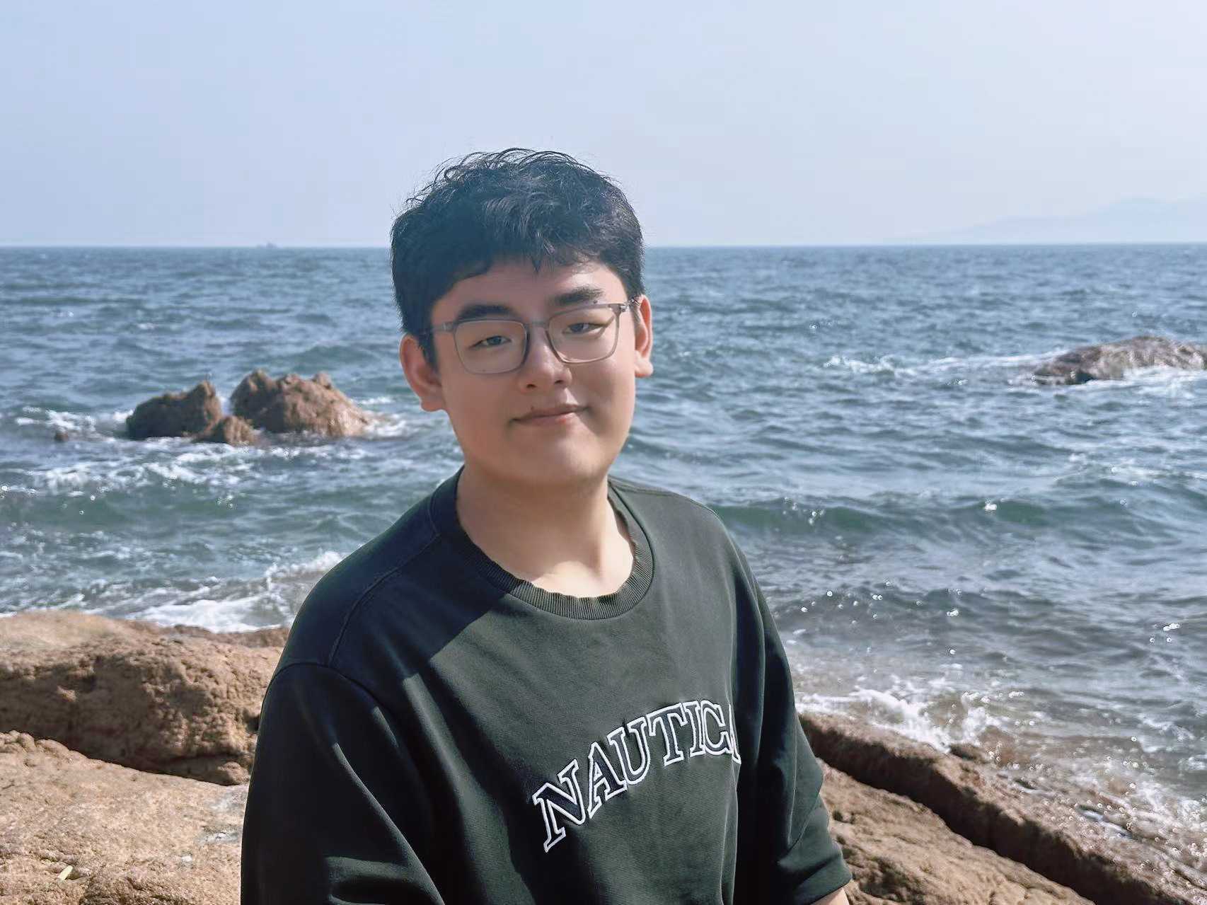 Hangqi Ren